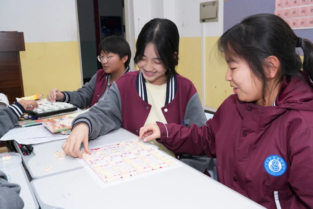 六力高级中学 _ 多彩社团，闪耀青春