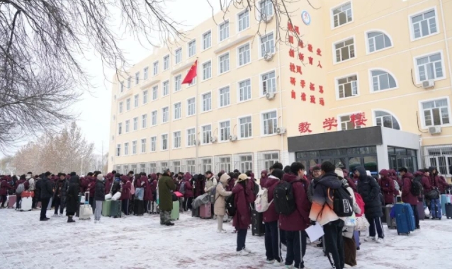 初雪实践，劳动之美丨走进六力高级中学同学们的体验与感悟